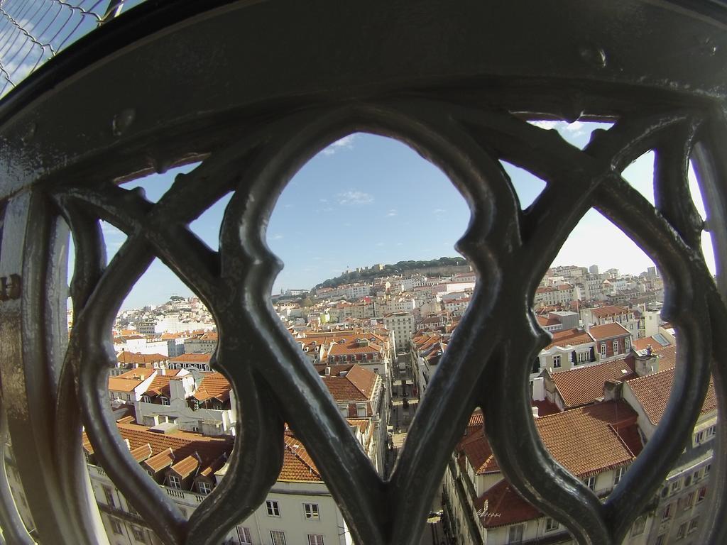 Window To Iii Lissabon